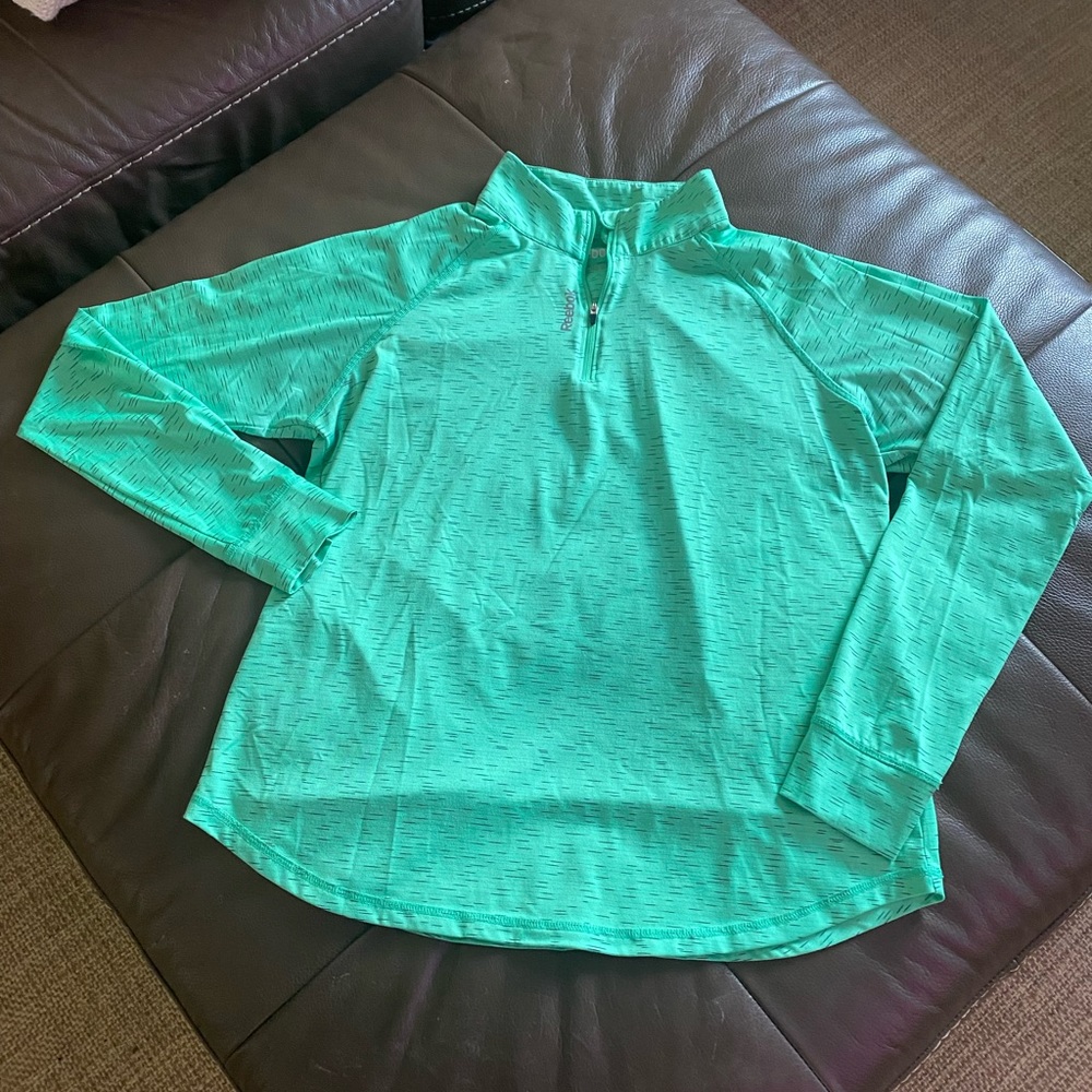 Women’s Reebok athletic long sleeve